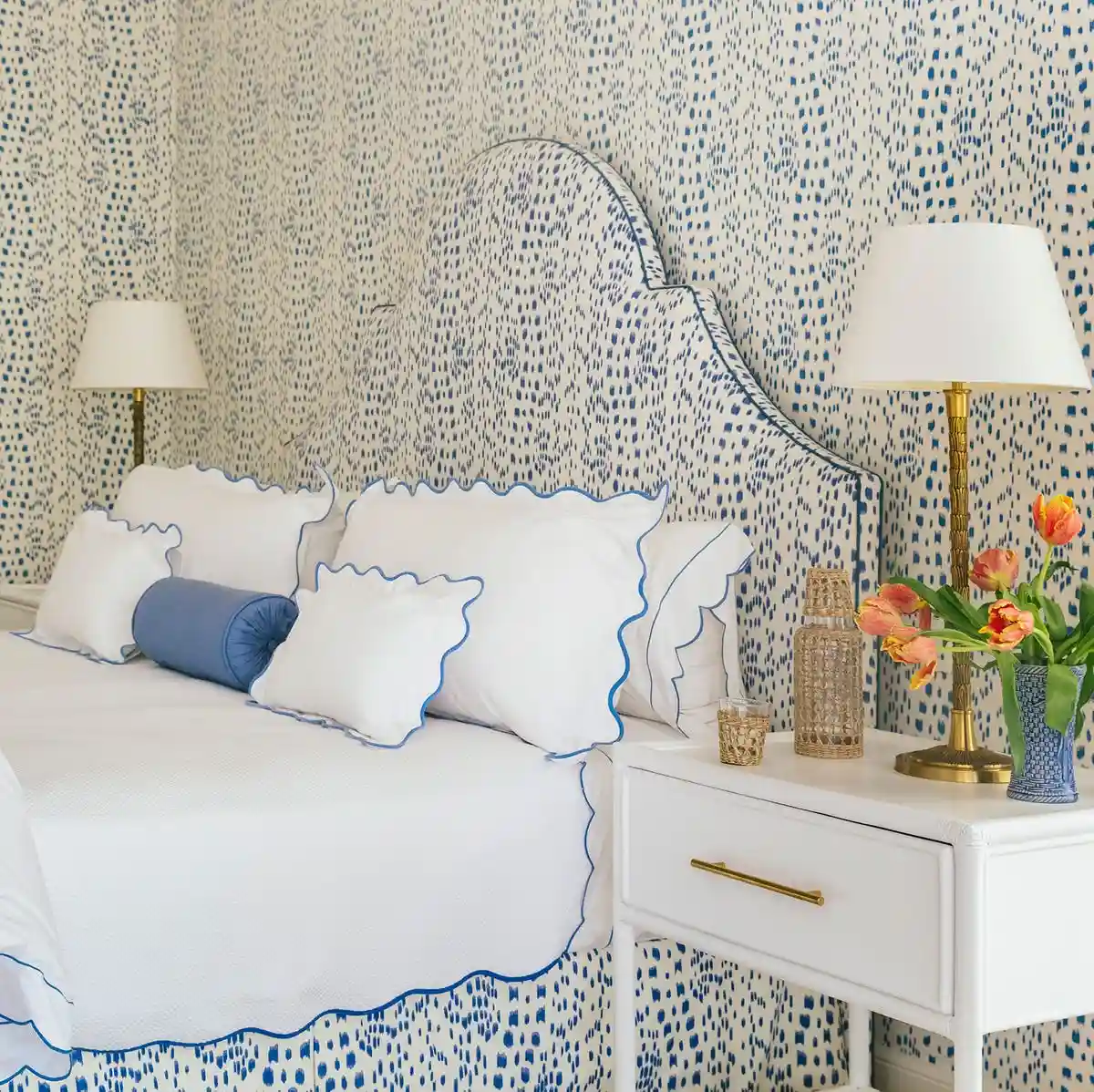 Custom wallpaper installation in Crestmoor, Denver