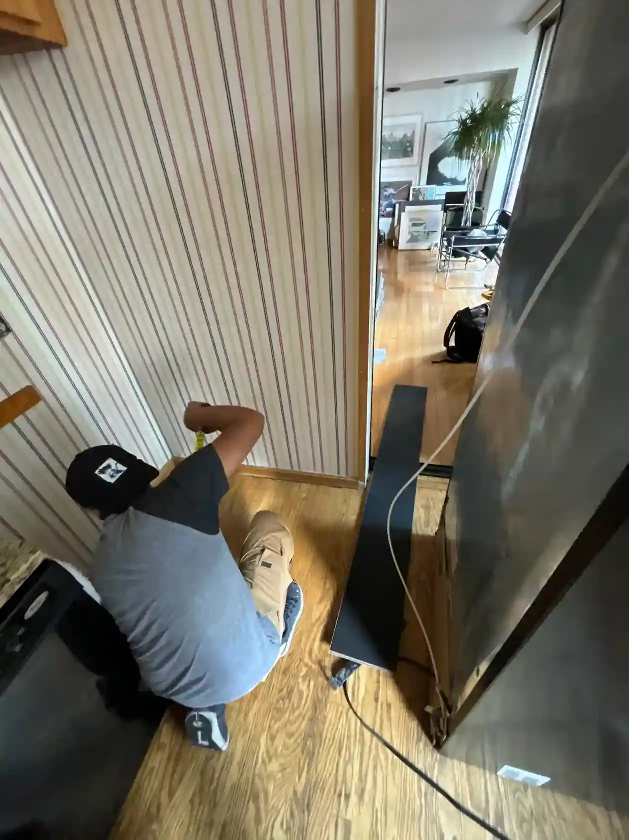 Luxury wallcovering installer in LoHi, Denver